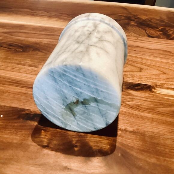 White Marble Kitchen Utensil Holder - Picture 4 of 5